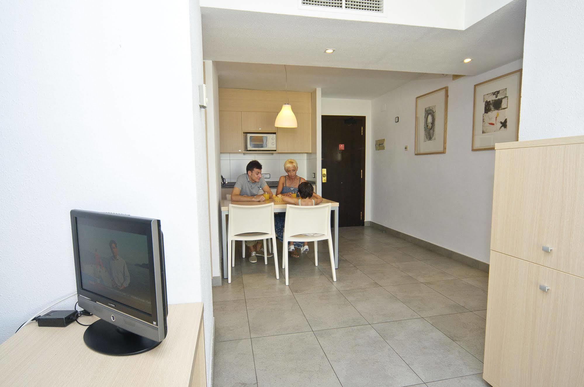 Apartaments Cye Salou Exterior photo